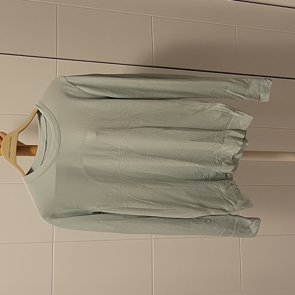 Lululemon long sleeve top
